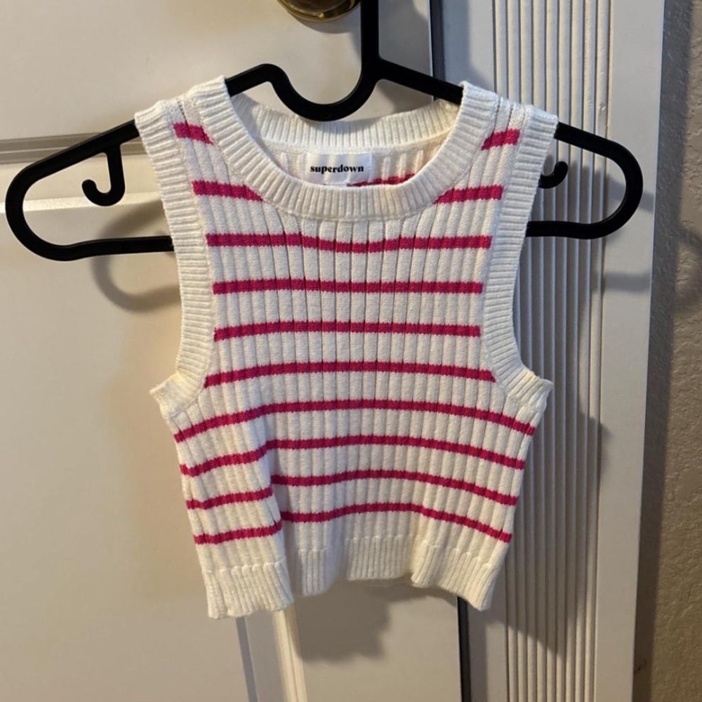 Superdown Phoebe Ultra Crop Vest